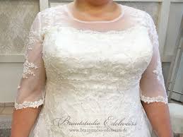 Maybe you would like to learn more about one of these? Anderungen An Brautkleidern Anderungsservice Von Brautstudio Edelweiss Brautjackchen Einnahen Anderungsschneiderei Braut Brautkleid Kleid Hochzeit