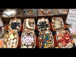 Dutch Pancakes Nutella Oreo Marshmallow Syrup Dutch Street Food Youtube Fair Food Recipes Street Food Bubble Waffle