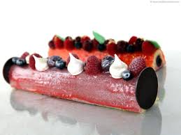 Mini Buche De Noel Aux Fruits Rouges Recette Buche De Noel Aux Fruits Buche De Noel Buche Aux Fruits Rouges