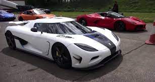 That's a pity, because on the evidence of these awesome renderings, they would both make great spiders. Laferrari Vs Koenigsegg Agera Drag Race Climbs To 214 Mph Autoevolution