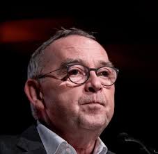 As a creative director, he has touched many of the studio's most memorable projects. Thomas Schmid Artikel Kontakt Profil Autorenseite Welt
