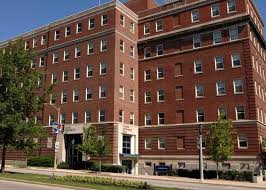 Marquette University Humphrey Hall Dorm Humphrey Hall Houses 290 Students In Suite Style Rooms The Building Includ Hall House Residence Life Student Lounge