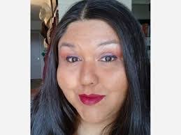 Laurie Champion's Instagram, Twitter & Facebook