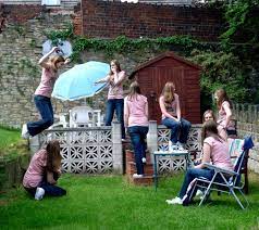 Multiplicity Photography In This Kind Of Photography You Place The Same Person Multiple Times In The Time Photography Sequence Photography Teaching Photography