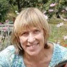 Melanie Manley's Instagram, Twitter & Facebook