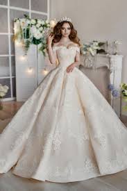 The Best Wedding Dress Catalogue Seeking The Modern Bridal Gowns Versions Come By Our Website Right Now Wedding Dress Catalog Wedding Dresses Bridal Dresses