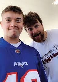 Brett Lehr's Instagram, Twitter & Facebook