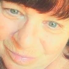 Karen Shanahan's Instagram, Twitter & Facebook