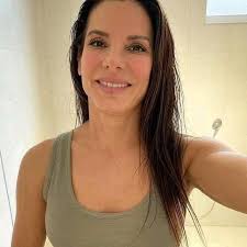 Where have you been sweetheart? I have been trying my best to get to you  but I can't where have you been 😔 I need a kiss 💋 from a wonderful man