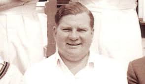 Retro Sport with Roger Mann: Ted Dickinson falls for Sir Julien's  donkey-drops!