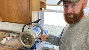 Honing Woodturning Gouges With a Buffer Wheel