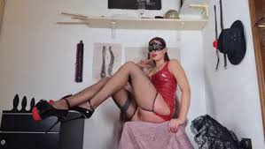 Beautiful contortionist lika stretches her limber body. Femdom Pov Femdom Fetish Clips