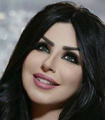 حليمة بولند قبل سنوات مع حسين الجسمي ومن هذه الصور أيضا صورة قديمةٌ جدّاً تعود سنوات إلى الوراء، برفقة الفنان حسين الجسمي حين كان لا يزال ممتلئ الجسم ولم يفقد وزنه الزائد، اما حليمة اليكم 15 صورة من صور حليمة بولند قبل وبعد التجميل ونترك الحكم لكم. Ø¨Ø¯ÙˆÙ† Ù„Ø¨Ø§Ø³ Ø¯Ø§Ø®Ù„ÙŠ Ø­Ù„ÙŠÙ…Ø© Ø¨ÙˆÙ„Ù†Ø¯ ØªØ¸Ù‡Ø± ÙÙŠ Ø§Ù„Ø­Ù…Ø§Ù… ÙˆÙ…Ø·Ø§Ù„Ø¨Ø© Ø¨Ù…Ø­Ø§ÙƒÙ…ØªÙ‡Ø§ ÙÙŠØ¯ÙŠÙˆ Ø£Ø­Ø¯Ø§Ø« Ù†Øª