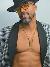 Cuando le pides a Santa que te envie un vaquero. #hombresguapos #cali...