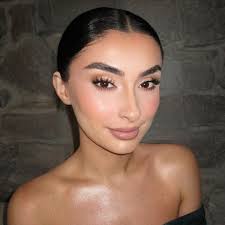 Got to glam this doll today @audrey.dussault ✨ #glammtl  #montrealmakeupartist