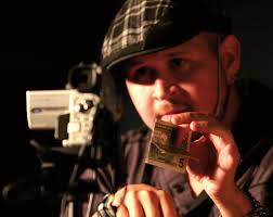 MW-2011-06-Rafael_Layout 1