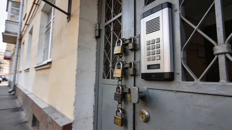 https://encrypted-tbn0.gstatic.com/images?q=tbn:ANd9GcTSJTWF_ShtlAEz4vbjZVZVhv8cmBveT485Jqj26EUicoGqcnTZ7jnCnZc&s=10