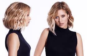 Schon die alten agypterinnen standen auf den knapp schulterlangen pagenschnitt mit tiefem pony den ubrigens damals auch die. Bob Is Beautiful Trendfrisur Mit Klarem Cut Friseur Com