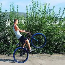 Wheelie Fun Auf Dem Big Flyer Von Sebikes Sebikes Friends Like Wheelie Fun Worldwide Seracing Sebikes Sebmx Sebikes Vons Fun Flyer