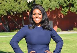 The calculated flying distance from la palma to compton is equal to 11 miles which is equal to 17 km. Aja Brown Mayor Of Compton Will Not Seek Third Term