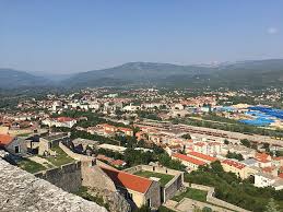 44°4′21″n 16°13′43″e ﻿ / ﻿ 44.07250°n 16.22861°e ﻿ / 44.07250 Knin Wikiwand