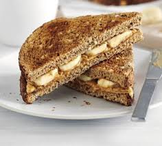 Roti bakar (grilled bread) is an indonesian street snack that consists of multi layered bread that is served toasted and often with butter, cheese (keju), ma. 10 Cara Membuat Roti Bakar Aneka Topping Lezat Dan Lembut Di Mulut Merdeka Com