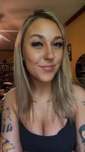 the FLUFFIEST lashes i’ve ever seen 😍#lashes #diy #lashextensions #lash  #lashestutorial #lashesoftiktok #fyp #eyelashes #eyelashextensions #skims