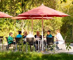 6 adlige, 6 geistliche und 21 gemeine und wählte den hl. Unsere Geschichte Nikolaus Cusanus Haus