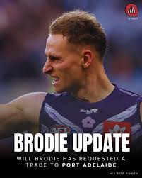 Which trade gains more for fielding 18 players in SuperCoach AFL?