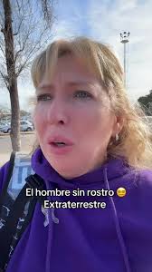 Encuentro paranormal con extraterrestres en Halloween