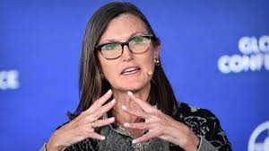 Cathie Wood: Founder and CEO of ARK Investment Management. Her main fund,… 