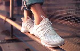 The 7 Best Shoes To Wear Without Socks In 2021 Sportsly Shoes Without Socks Nice Shoes Sock Shoes