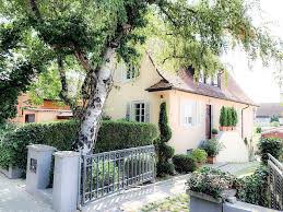 126 mietwohnungen 193 eigentumswohnungen 164 häuser grundstücke! Post Immobilien Und Handels Gmbh Ihr Partner Rund Um Immobilien