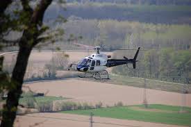 Sommaire 1 synopsis 2 résumé détaillé 3 fiche technique 4 distribution 5 production 5.1 genèse et développement 5.2 distribution des rôles 5.3 tournage 5.4 musique 6 accueil 6.1. Preparez Vous A Voir Des Helicopteres Survoler Vos Maisons Dans Le Doubs Macommune Info