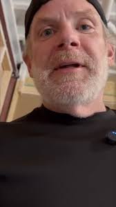 Warming up the hands with a little @saucetoss with @alppouch the official  pouch of @oldandinthewayhc & the @obl_hockey_pod , #alppouch #hockeypodcast  #beerleaguehockey #beerleaguebeauty #hockeychirps ...