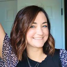 Carrie Beach (@mrsbeachmakes)