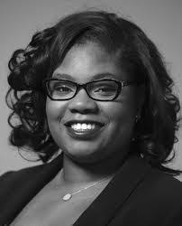 Elizabeth Clapper's Instagram, Twitter & Facebook