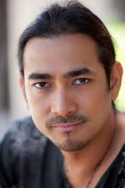 Raymond Bagatsing (Raymond Bagatsing)
