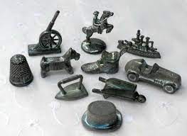 Vintage Monopoly Game Pieces 1970 S Monopoly Game Tokens Including Iron Monopoly Pieces Monopoly Game Game Pieces The only really valuable monopoly games were published by charles darrow after he was rejected by all the major gamemakers and he decided to make a go of it for himself.