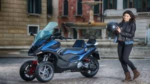 Melainkan juga ada motor roda tiga matic yang dibuat oleh vendor otomotif ternama seperti honda. Kymco Bikin Konsep Motor Touring Anti Hujan Bagaimana Wujudnya Otomotif Liputan6 Com