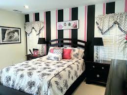 Tangier stripe decal gives an elegant statement to your space repositionable and removable for a customizable appeal Striped Wallpaper Bedroom Ideas Striped Wallpaper Bedroom Black And White Striped Wall Bedroom 353141 Hd Wallpaper Backgrounds Download