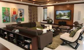 Viel Stauraum Im Sideboard Hinter Dem Sofa Gestellt Wohnzimmer Dekor Modern Wohnzimmer Ideen Gemutlich Familienzimmer Einrichtung