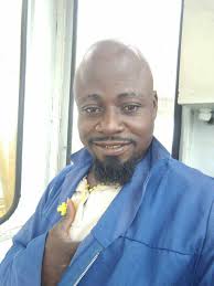 Don't go for his money. There are so many rich but divorced couples!