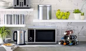 Hay diferentes tipos de microondas y que debes conocer sus principales diferencias para que a la hora de comprar un microondas sepas. Aprende A Cocinar En El Microondas Blog De Click Electrodomesticos Click Electrodomesticos