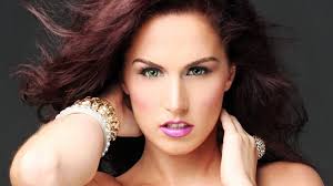 Candi Lynn's Instagram, Twitter & Facebook