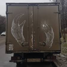A boy who has a animalistic and kinky mindset towards sex. Owners Of Dirty Trucks Find Amazing Drawings On Their Vehicles Left By This Artist 36 New Pics Bored Panda