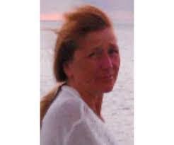 Kelly Mackiewicz's Instagram, Twitter & Facebook