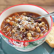 Hearty and rich, perfect for a cold winter night. Olive Garden Pasta E Fagioli Soup The Country Cook