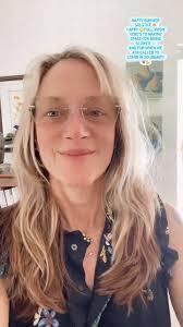 Laura Ridenour's Instagram, Twitter & Facebook