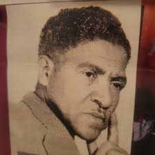 His name is ______ #followojeniyisamuel